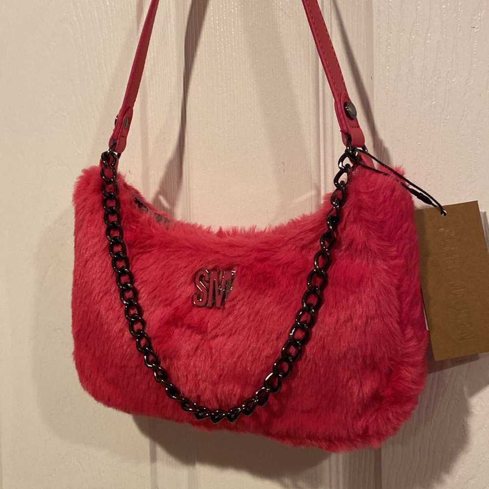 BNWT STEVE MADDEN BPaula Fur Bright Pink Chain Detail Shoulder Bag